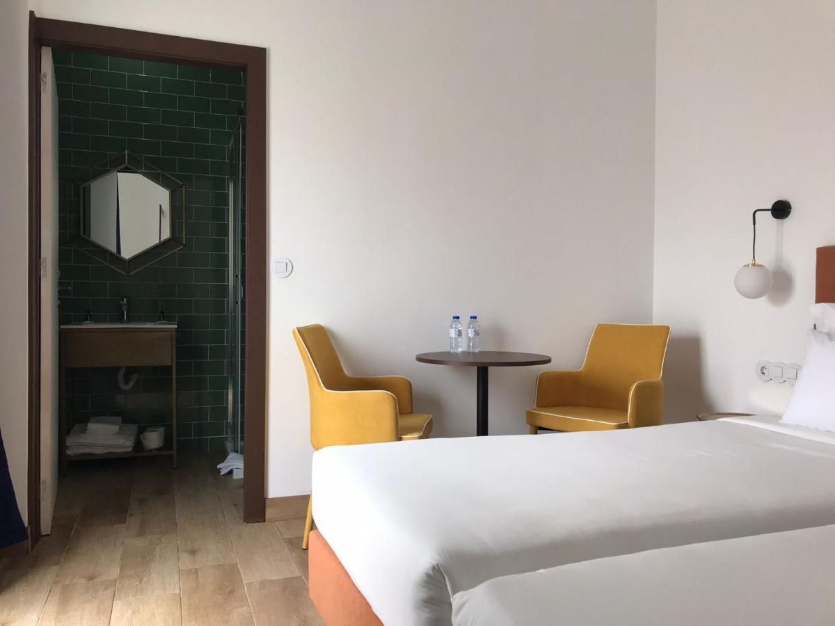 145 Townhouse Hotell Ílhavo Eksteriør bilde